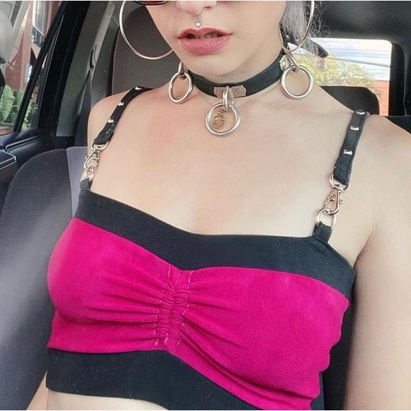 Organic Bamboo and Mesh Crop Top - The Modern Vagabond Bra Fuchsia - Picture 2 of 5